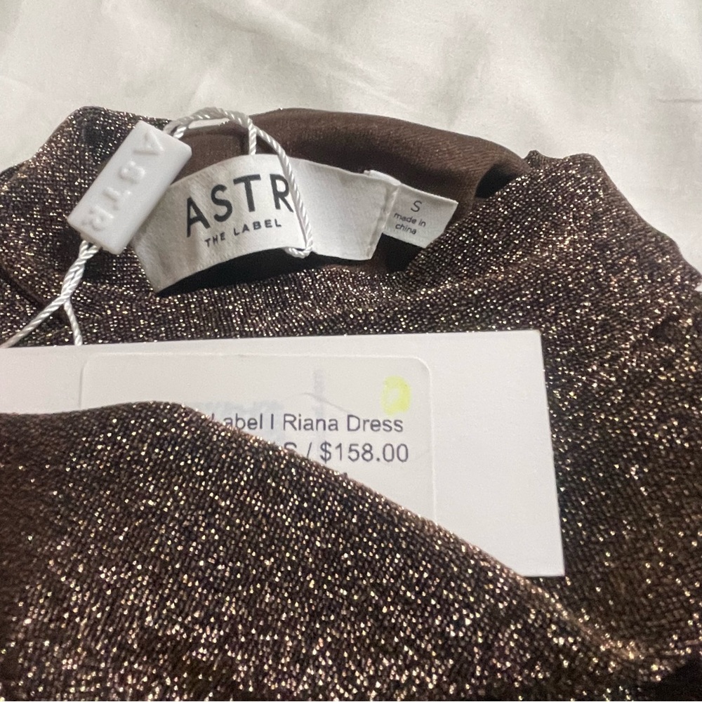 ASTR  the Label Riana Metallic Elegant‎ Brown Sleeveless Dress - Picture 9 of 16